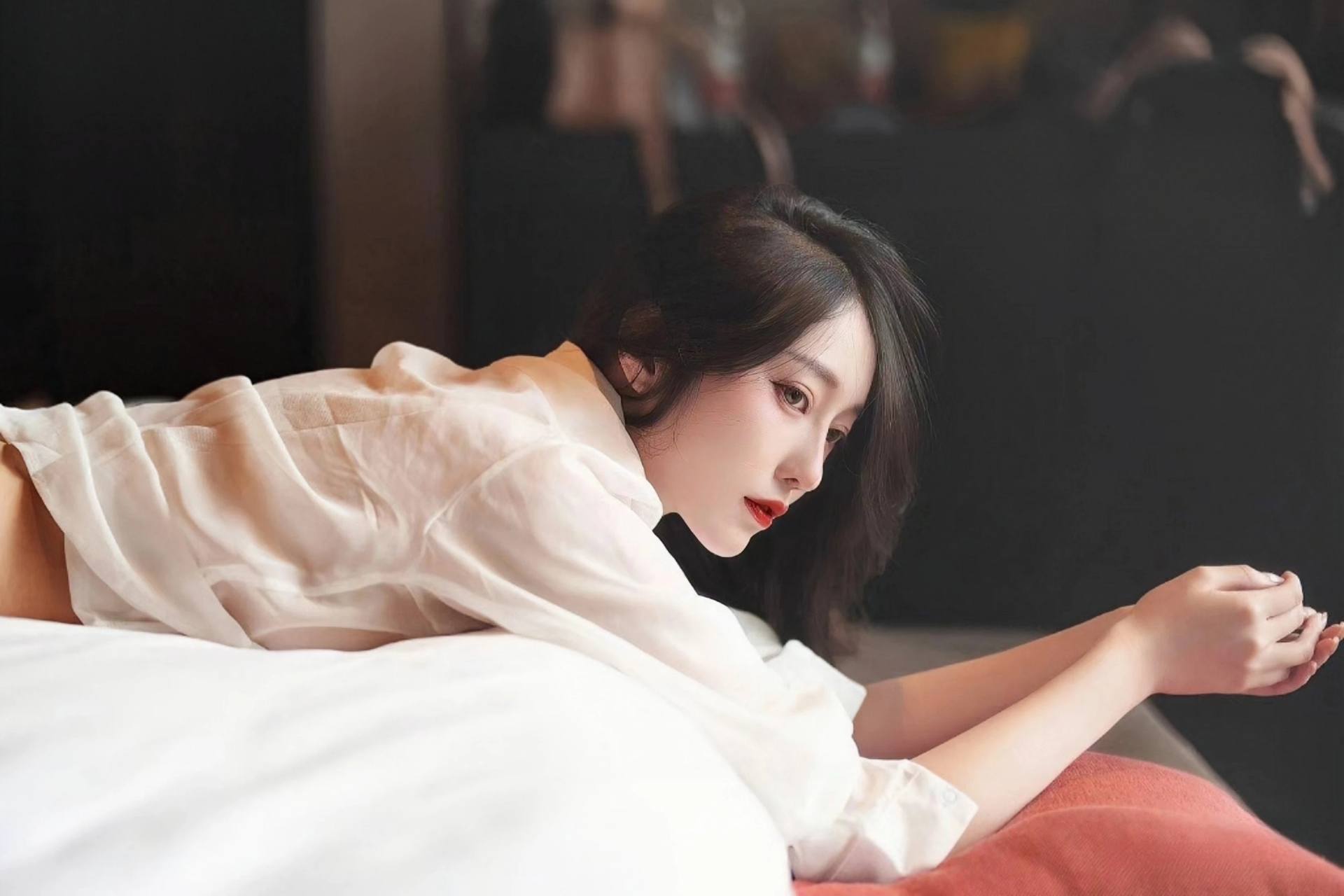 中外“泳士”竞渡长江 激情涌动江城